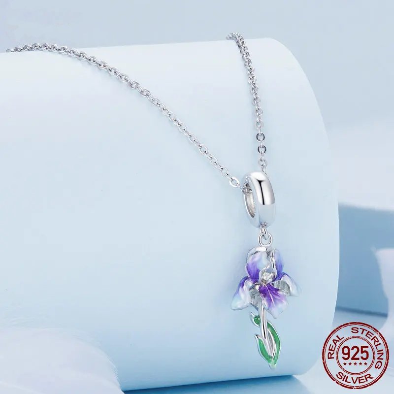 Pure 925 sterling silver necklace. flower pendant.