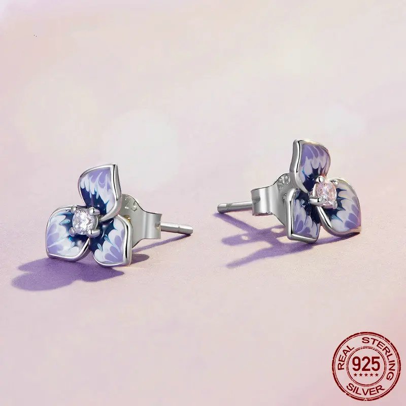 Genuine 925 Sterling Silver Flower Earrings.