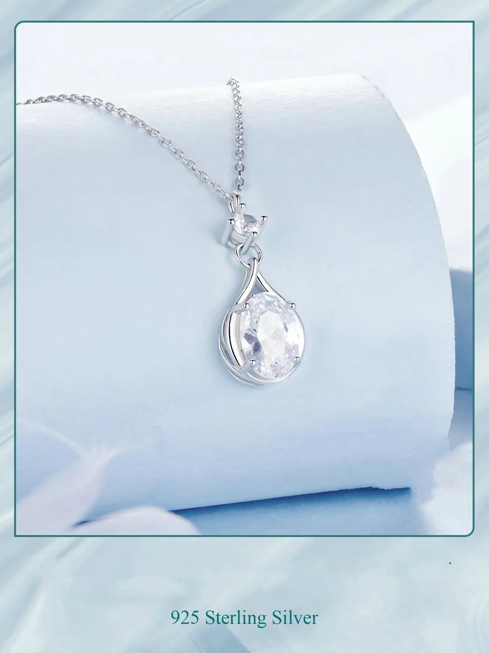 925 sterling silver necklace, round zirconium oxide pendant.