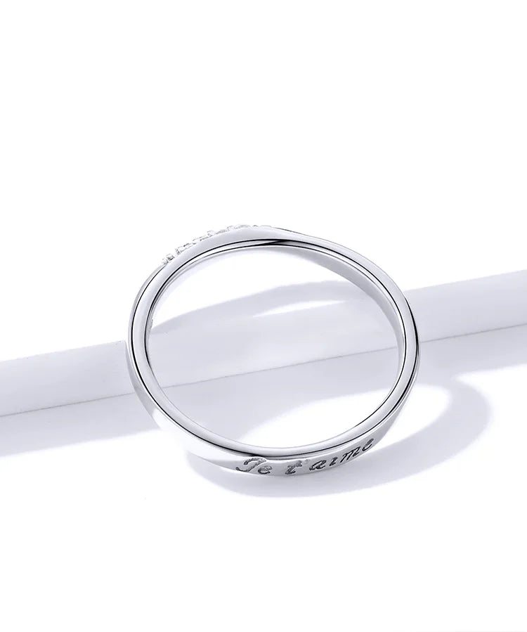 Dazzling Pure 925 Sterling Silver Ring.