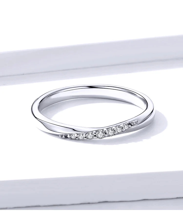 Dazzling Pure 925 Sterling Silver Ring.