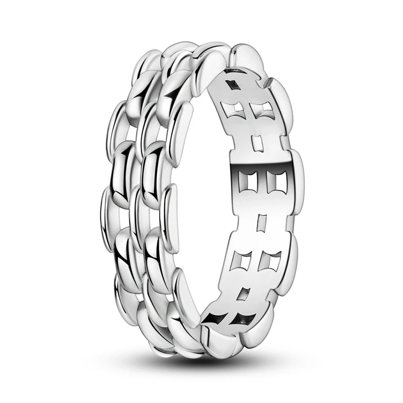 New advanced ring in genuine 925 sterling silver.