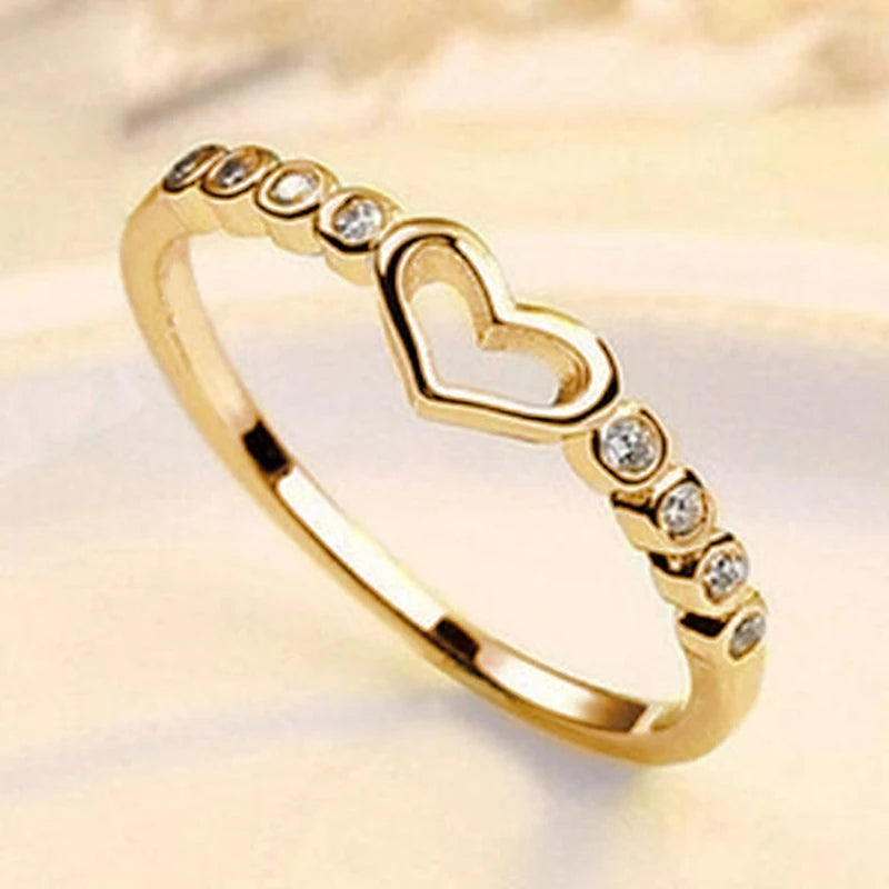 Chic heart shaped rings with sparkling cubic zirconia.