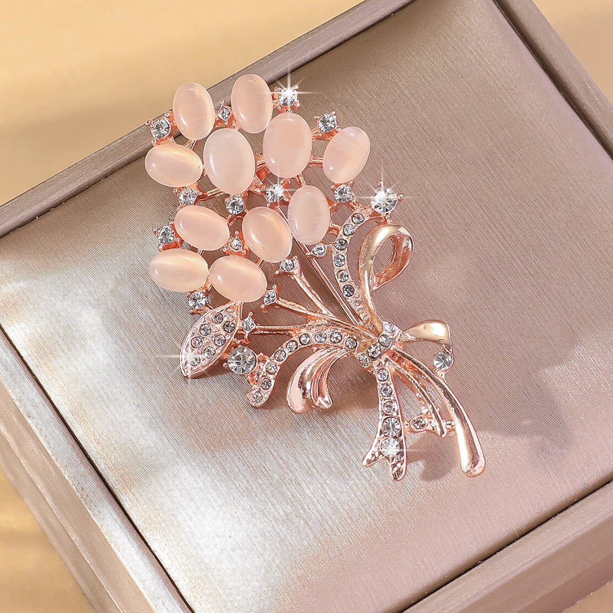 Fashionable opal stone brooch. luxury accessories.