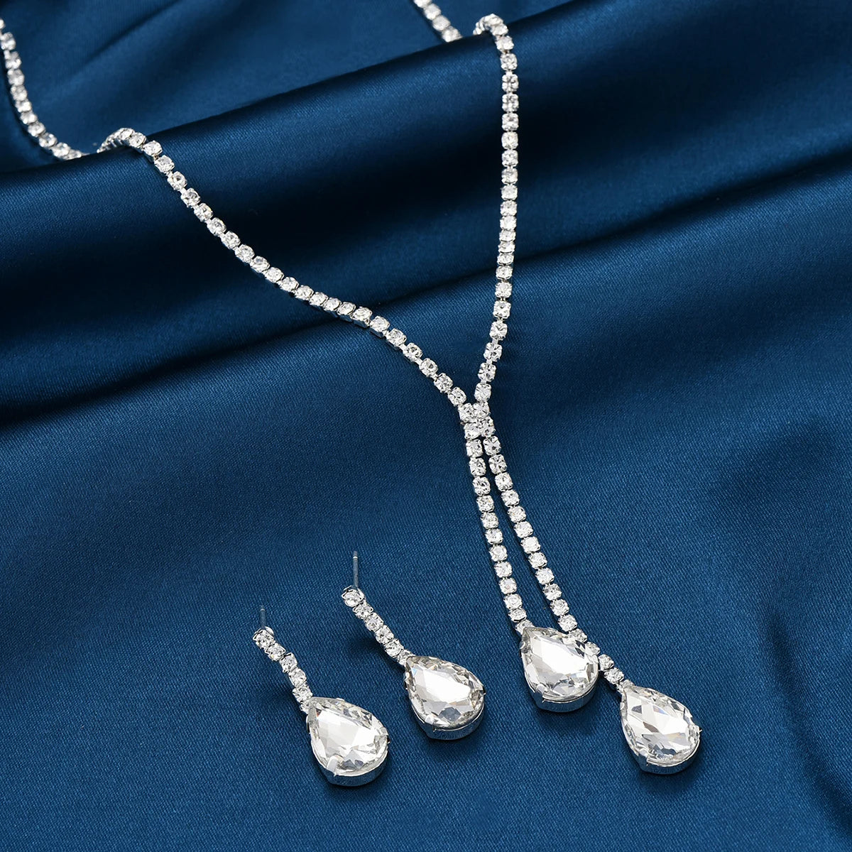 Sparkling Necklace & Earrings.