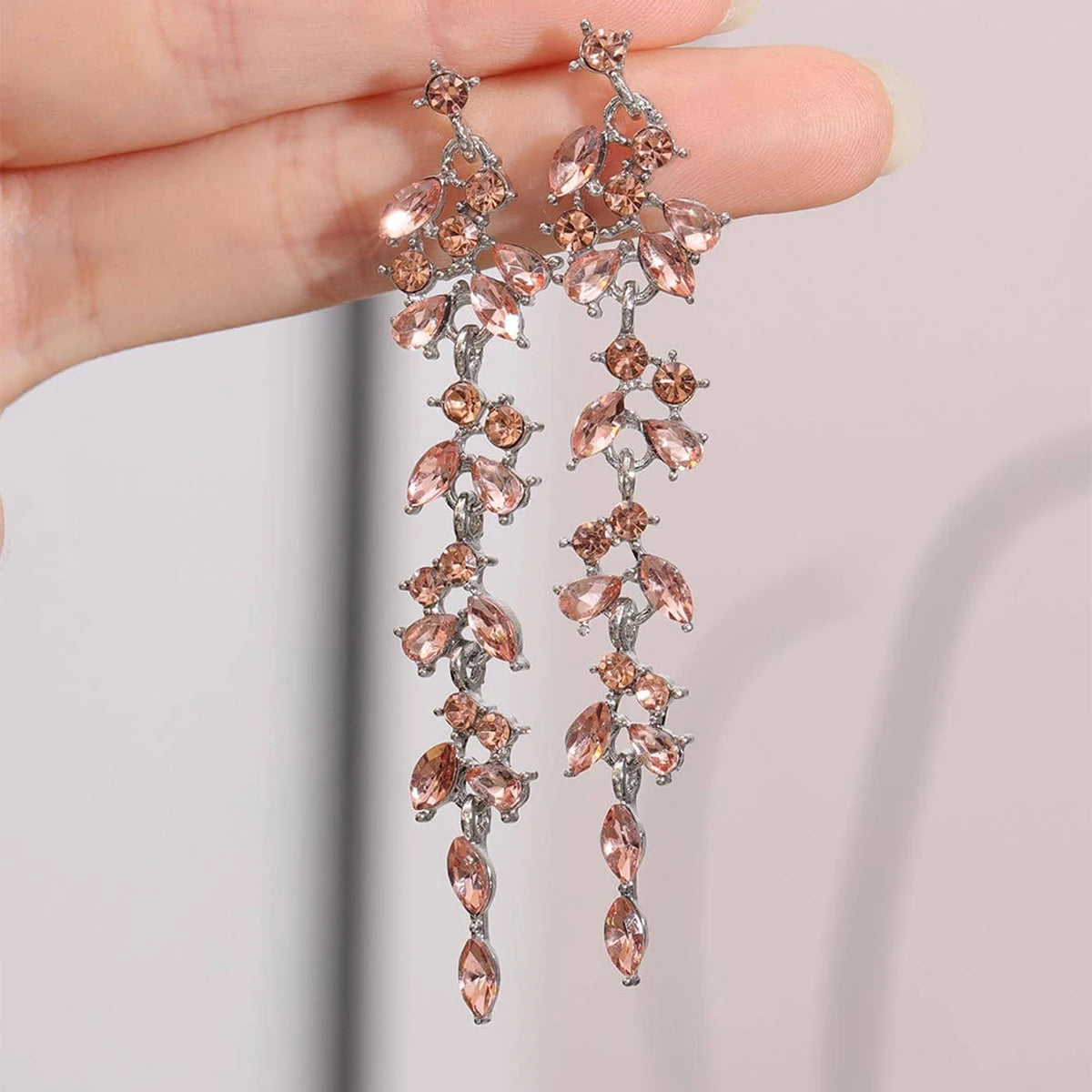 Fashion long diamond tassel earrings. high end.