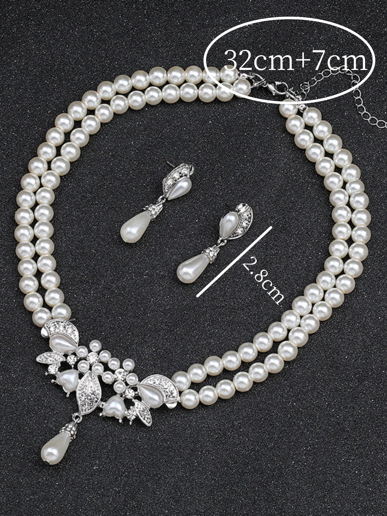 Jewelry Imitation pearl and flower.