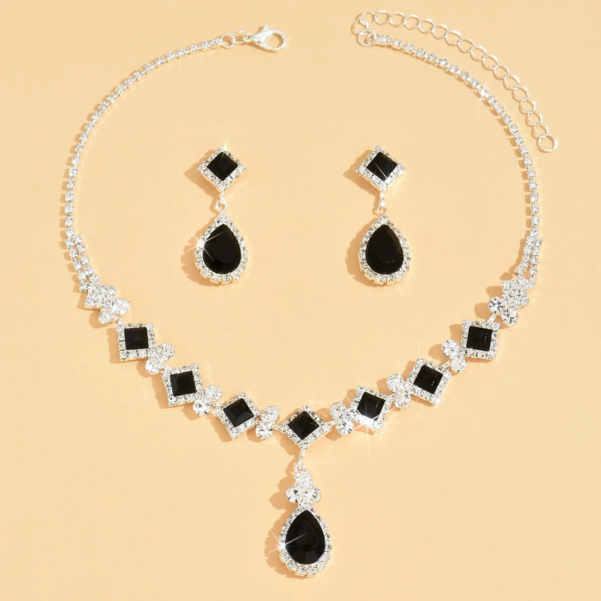 3Pcs/set Claw Necklace Earrings Set. Excellent Quality.