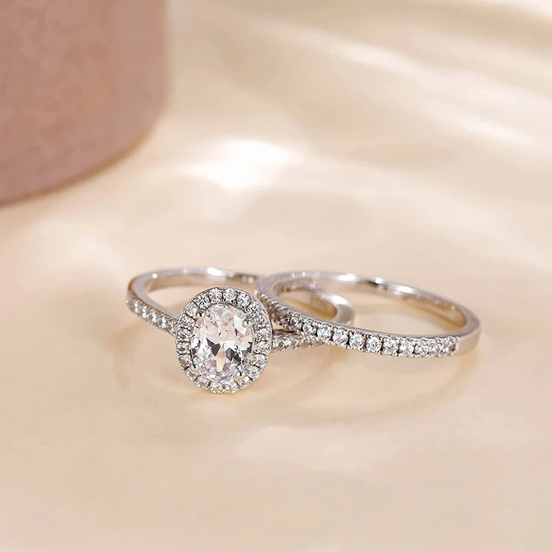 Classic rings, 2 piece set in sparkling oval.