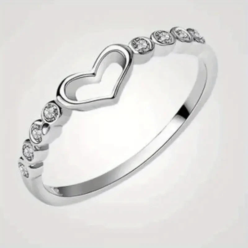 Chic heart shaped rings with sparkling cubic zirconia.