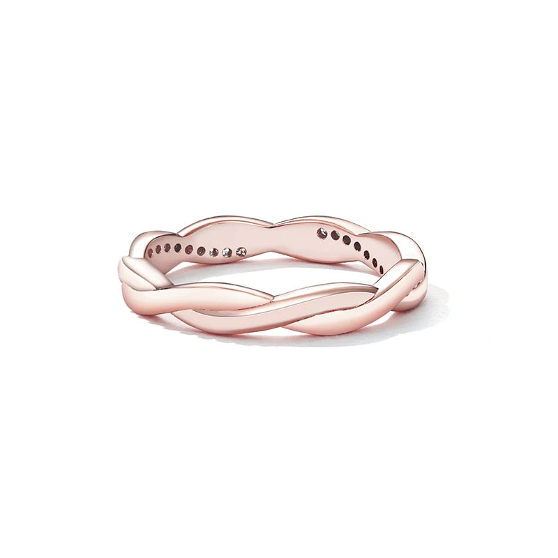 Simple Twist Ring in 925 Sterling Silver 14K Gold Plated.