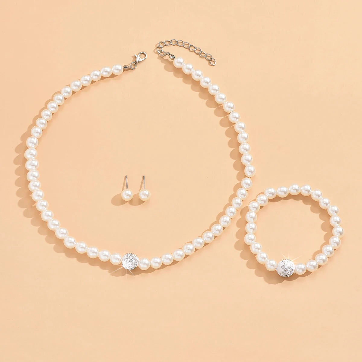 Pearl Jewelry Set, Necklace, Bracelet and Diamond Earrings.