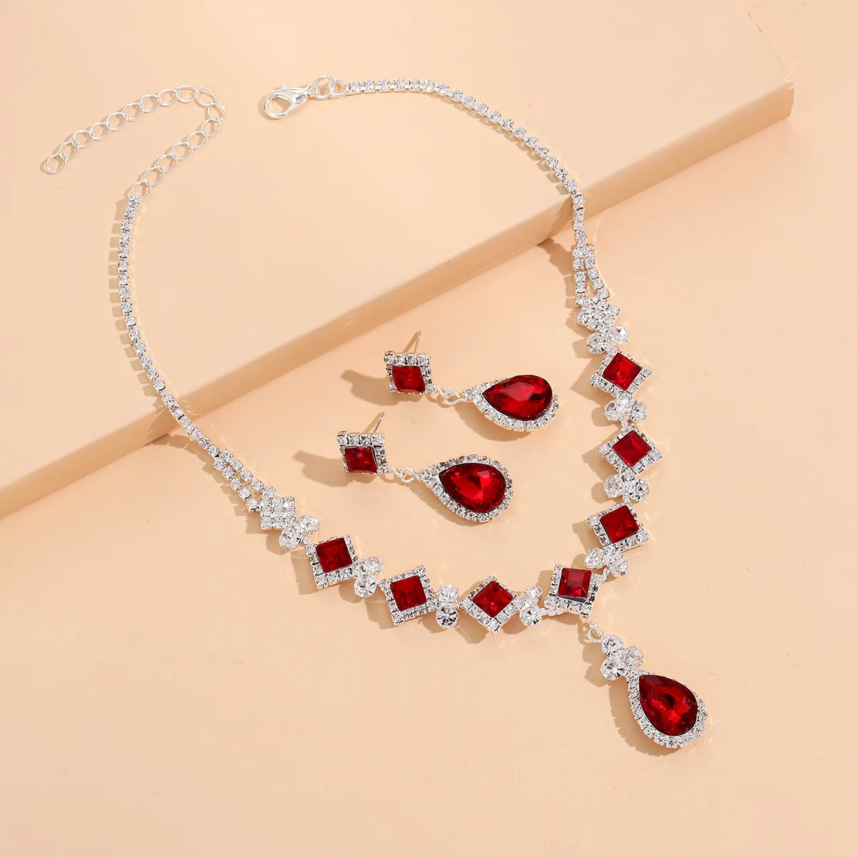 3Pcs/set Claw Necklace Earrings Set. Excellent Quality.