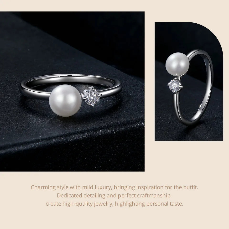 925 Sterling Silver Ring with Natural Pearl and Moissanite.