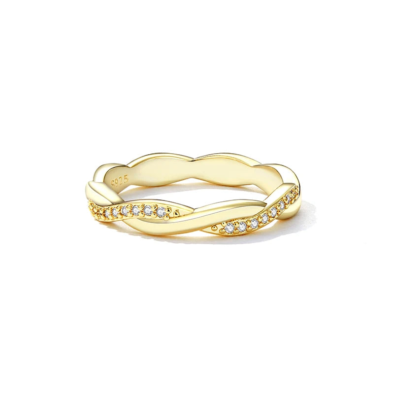 Simple Twist Ring in 925 Sterling Silver 14K Gold Plated.