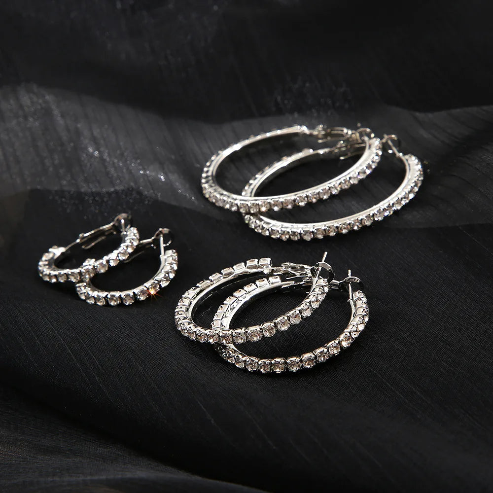 Fashion Rhinestone Stud Earrings.